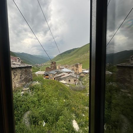 Chazhashi Guesthouse Ushguli Exteriör bild