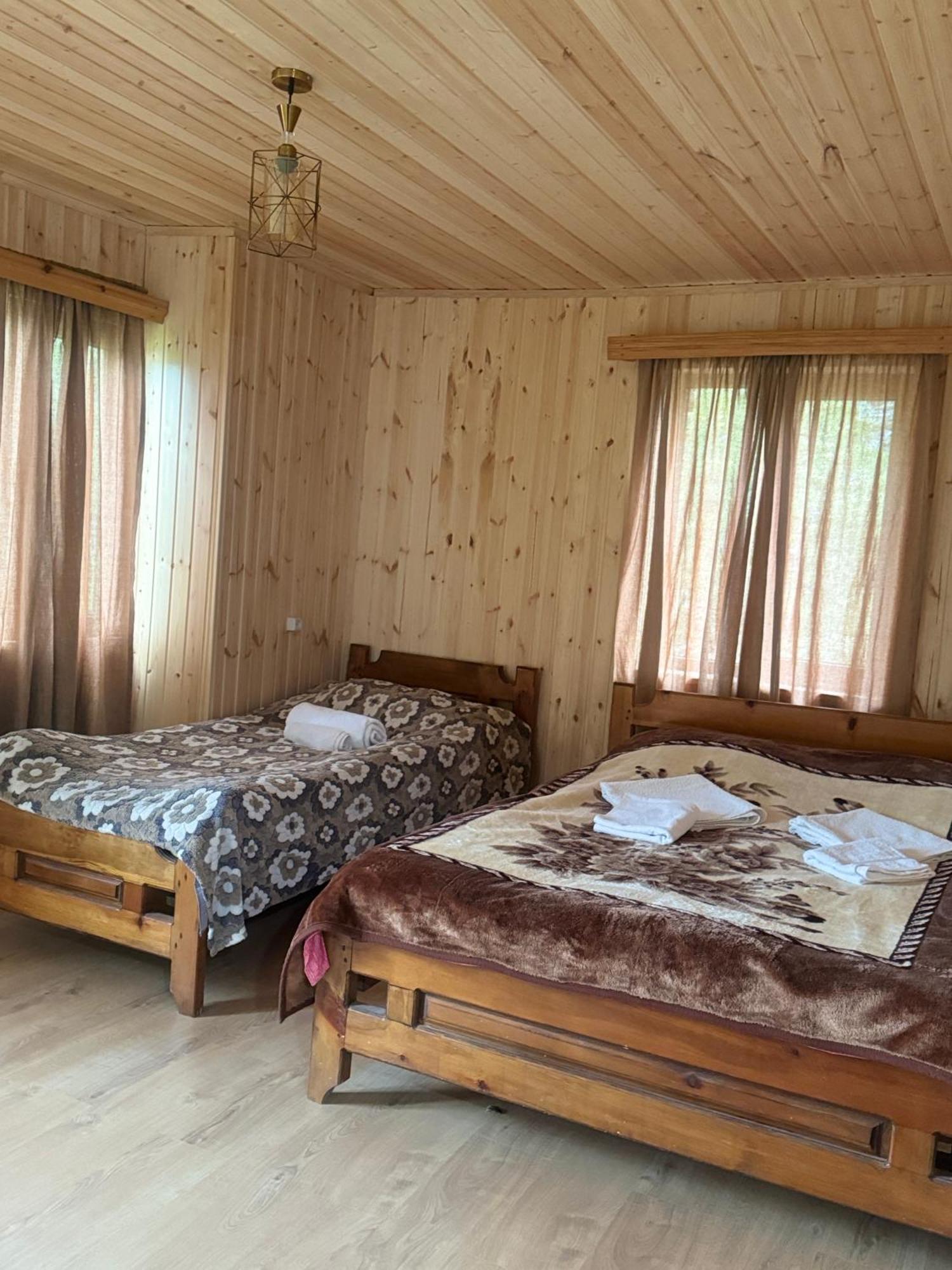 Chazhashi Guesthouse Ushguli Exteriör bild
