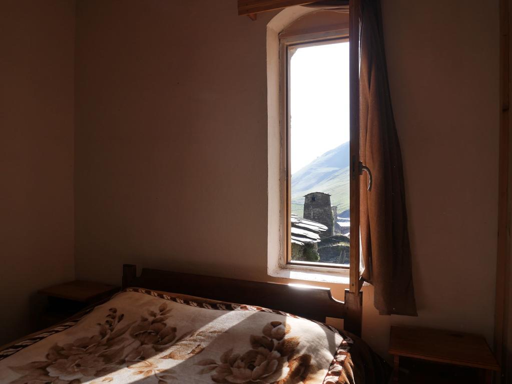 Chazhashi Guesthouse Ushguli Exteriör bild